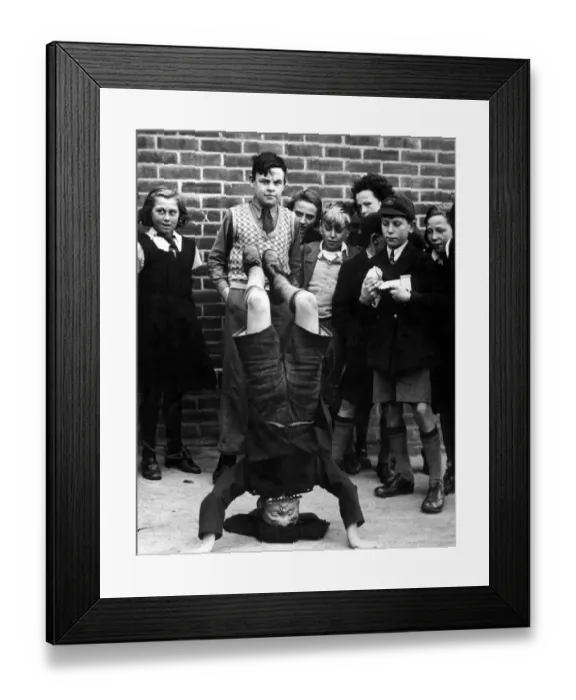 Framed Print : On the Air with his Mouth Organ Albert Leonard Lee, of 145a Lower Road, St Mary Cray Framed Print : On the Air with his Mouth Organ Albert Leonard Lee, of 145a Lower Road, St Mary Cray