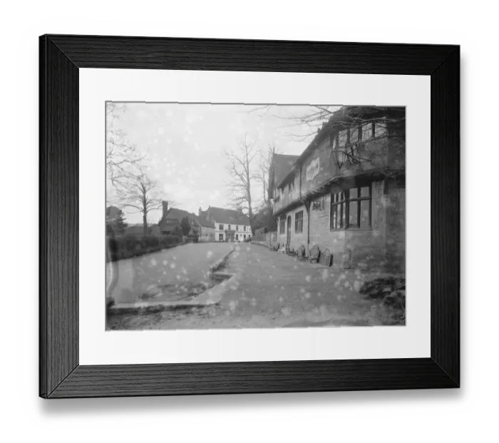 Framed Print : A photo of Penshurst Village in Kent taken from Penshurst Place entrance Framed Print : A photo of Penshurst Village in Kent taken from Penshurst Place entrance