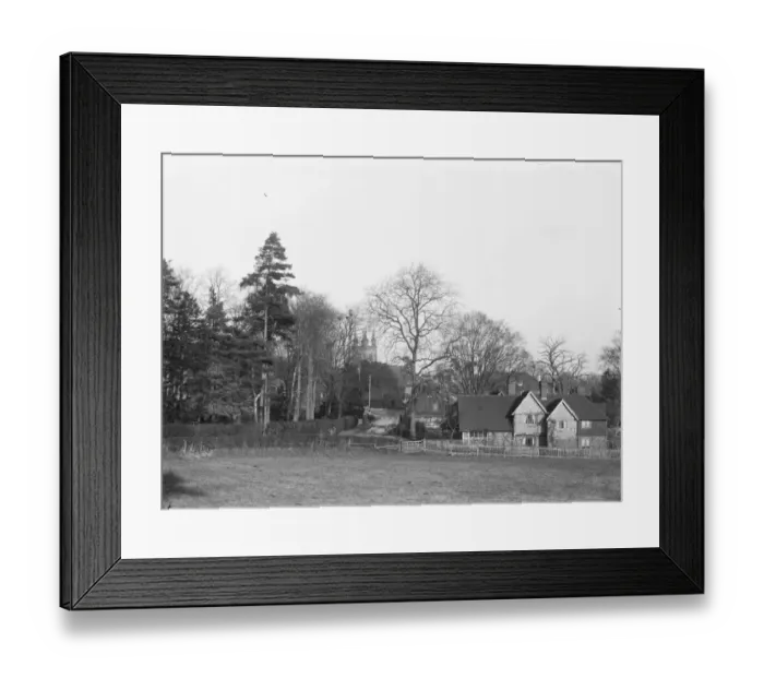 Framed Print : Penshurst Village in Kent Framed Print : Penshurst Village in Kent