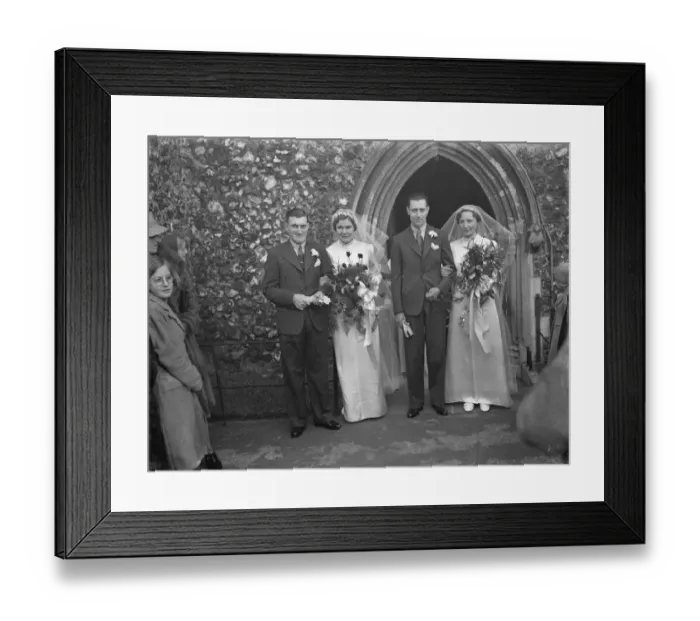 Framed Print : A double wedding at St Nicholas in Chislehurst, Kent. Mr F A Diaper. The brides