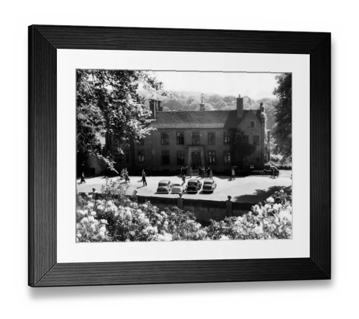 Framed Print : Chartwell - The home of Winston Churchill Open day to raise money for charity Framed Print : Chartwell - The home of Winston Churchill Open day to raise money for charity