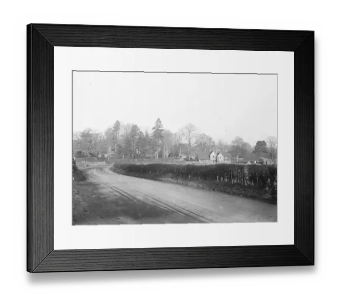 Framed Print : Penshurst Village in Kent. To the right of the picture is Penshurst place entrance