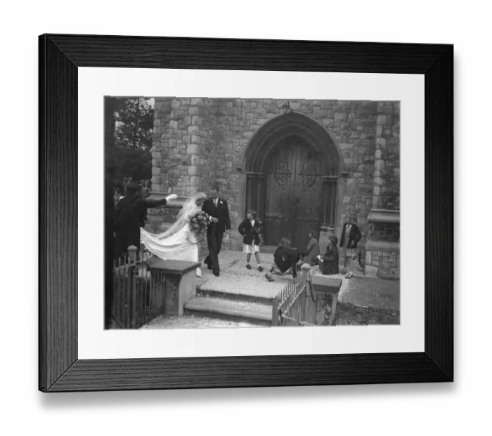 Framed Print : The wedding of Mr Albert Victor Phipps and Miss Ivy Florence Morgan in Eltham, Kent Framed Print : The wedding of Mr Albert Victor Phipps and Miss Ivy Florence Morgan in Eltham, Kent