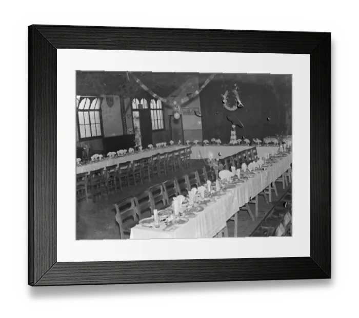 Framed Print : The wedding of Mr Albert Victor Phipps and Miss Ivy Florence Morgan in Eltham, Kent Framed Print : The wedding of Mr Albert Victor Phipps and Miss Ivy Florence Morgan in Eltham, Kent