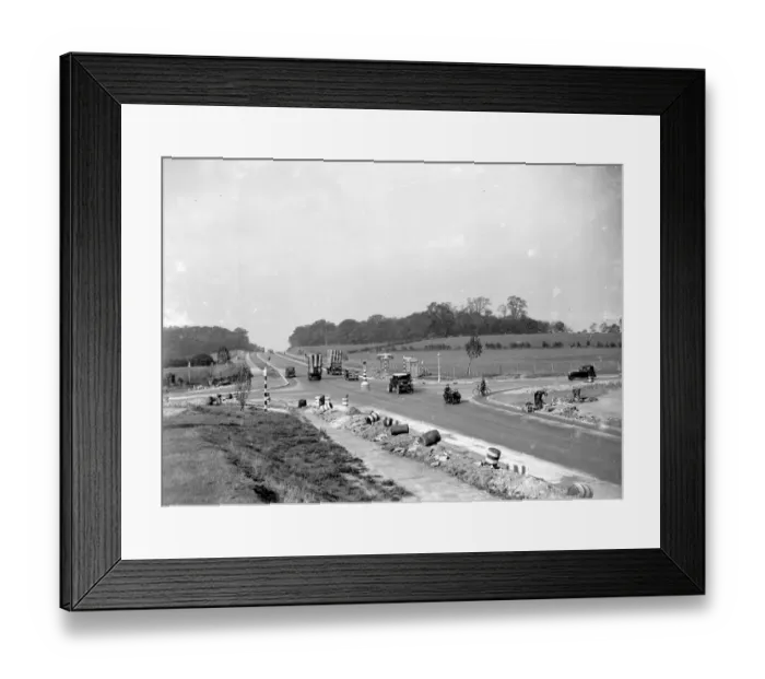 Framed Print : Repairs at Sidcup by pass crossing in Kent. 29 October 1934 Framed Print : Repairs at Sidcup by pass crossing in Kent. 29 October 1934