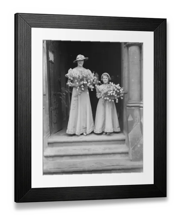 Framed Print : Wrathall and Roberts wedding, Sittingbourne. 1937 Framed Print : Wrathall and Roberts wedding, Sittingbourne. 1937