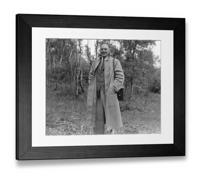 Framed Print : John Topham Portait with camera 1934 A John Topham / TopFoto Framed Print : John Topham Portait with camera 1934 A John Topham / TopFoto