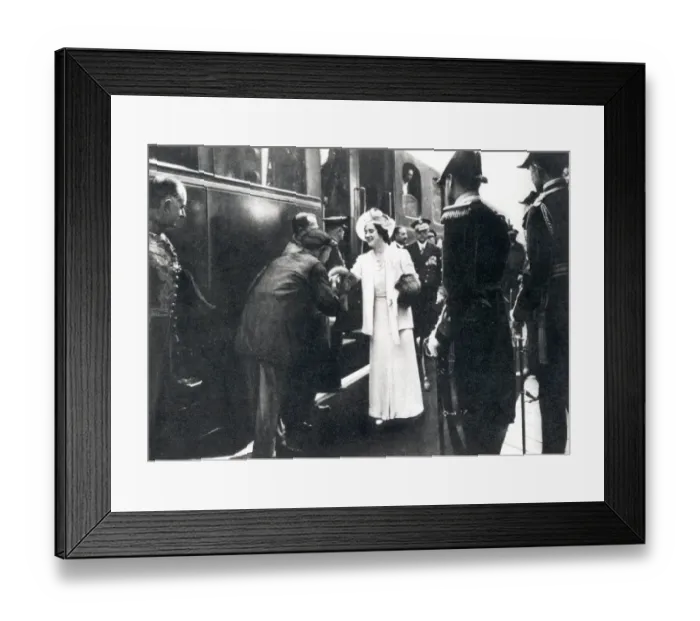 Framed Print : The Queen Greeted by the French Locomotive Driver of the Royal Train in Paris 1938 Framed Print : The Queen Greeted by the French Locomotive Driver of the Royal Train in Paris 1938