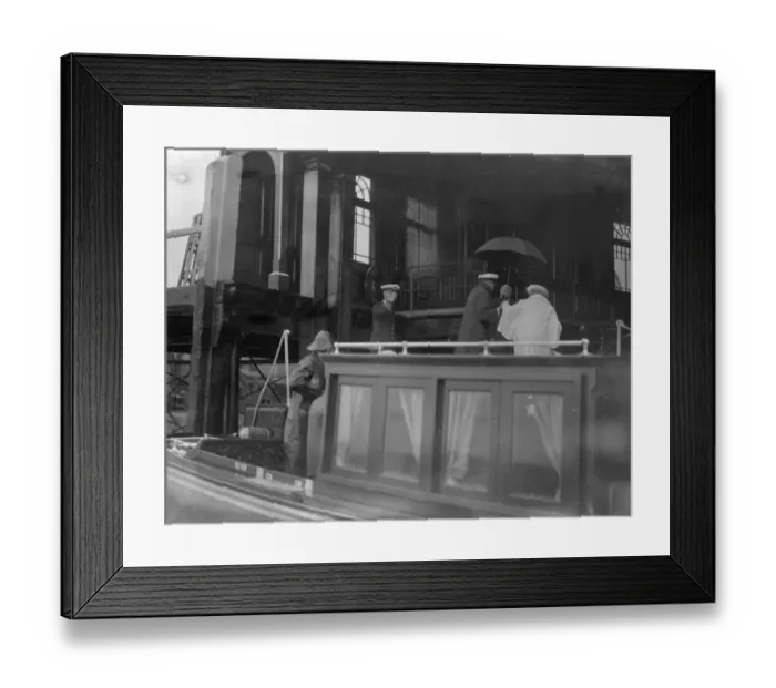 Framed Print : The king comes ashore at Cowes. The Queen coming ashore at East Cowes from Framed Print : The king comes ashore at Cowes. The Queen coming ashore at East Cowes from
