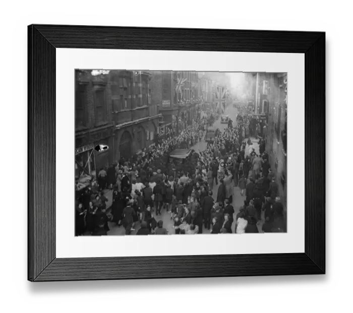 Framed Print : Police force way for Royal car in East End. The day after their Coronation, the King Framed Print : Police force way for Royal car in East End. The day after their Coronation, the King