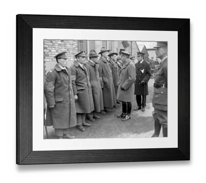 Framed Print : Royal Visit to Lincoln. Inspecting British and American Wounded. 9 April 1918