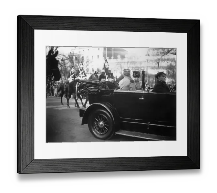 Framed Print : Paris charmed by the Queen of Afghanistan. The Queen of Afghanistan driving in Paris with M