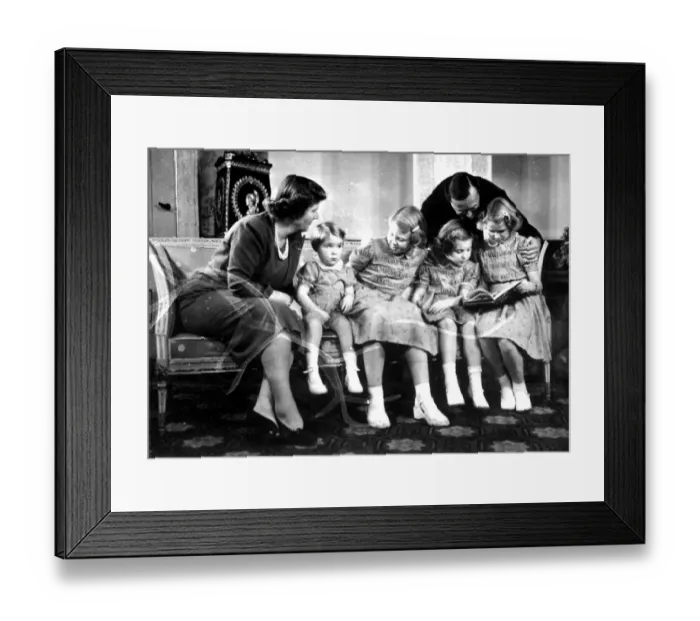 Framed Print : Soestdijk, Holland: Dutch Royal Family, Queen Juliana and Prince Bernhard with daughters Framed Print : Soestdijk, Holland: Dutch Royal Family, Queen Juliana and Prince Bernhard with daughters