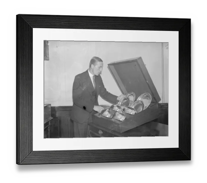 Framed Print : Serving dishes with their covers - wedding presents for the Duke of Kent and Princess Framed Print : Serving dishes with their covers - wedding presents for the Duke of Kent and Princess