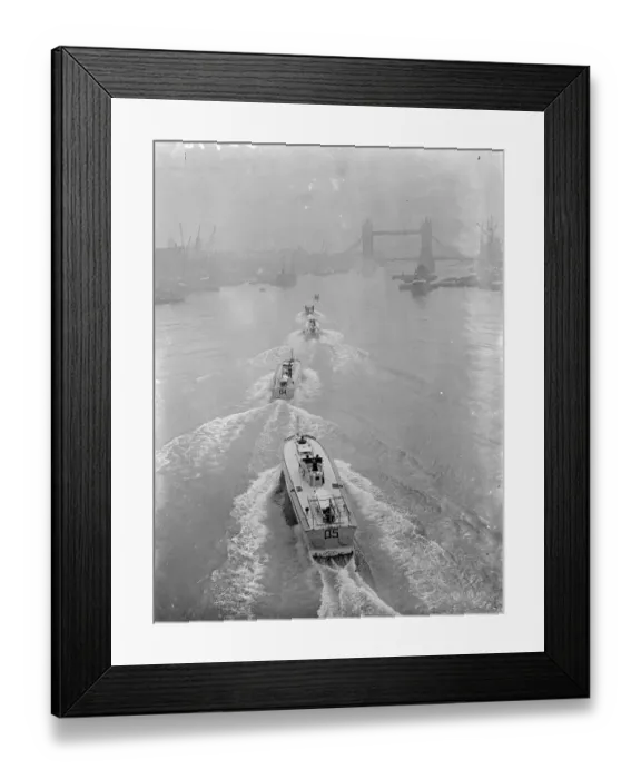 Framed Print : Royal barge leads rehearsal of Kings River trip. Rehearsal took place on the Thames Framed Print : Royal barge leads rehearsal of Kings River trip. Rehearsal took place on the Thames