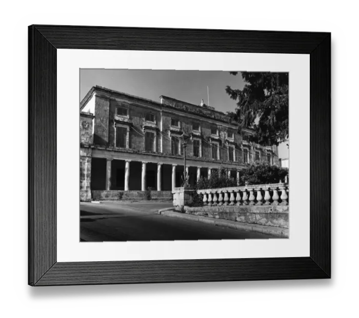 Framed Print : The Royal Palace on the Ionian island of Corfu. Built in 1816 it was the former Framed Print : The Royal Palace on the Ionian island of Corfu. Built in 1816 it was the former