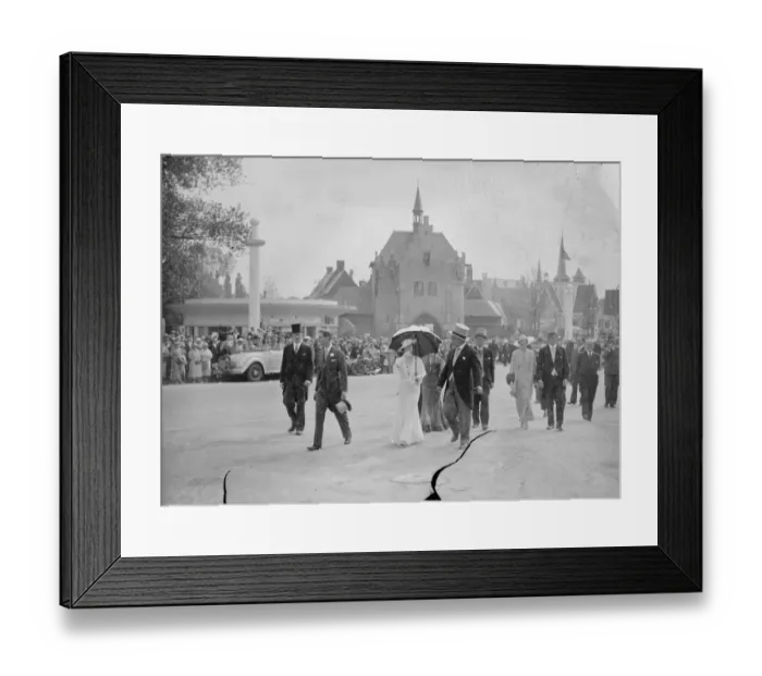Framed Print : Duke and Duchess of York in Brussels for British week. 1 July 1935 Framed Print : Duke and Duchess of York in Brussels for British week. 1 July 1935