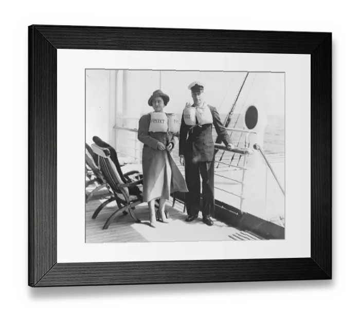 Framed Print : The King and Queen in their lifebelts on the liner Empress of Australia during a lifeboat drill Framed Print : The King and Queen in their lifebelts on the liner Empress of Australia during a lifeboat drill