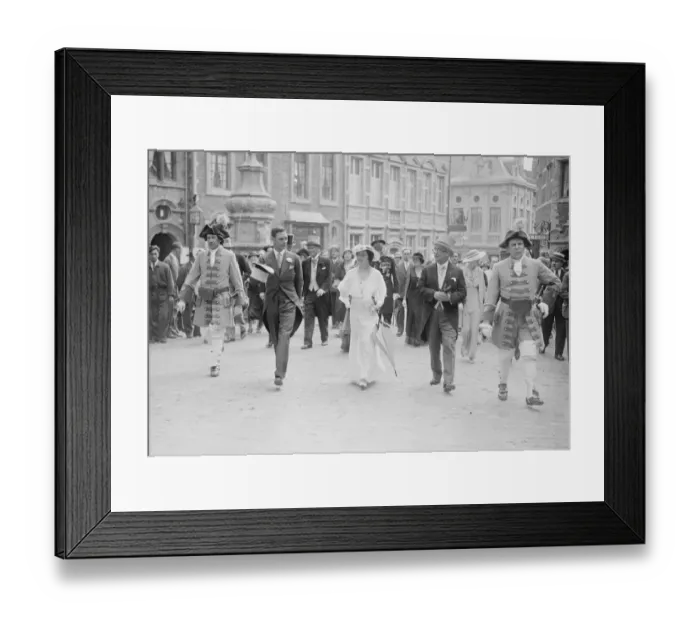 Framed Print : Duke and Duchess of York in Brussels for British week. 1 July 1935 Framed Print : Duke and Duchess of York in Brussels for British week. 1 July 1935