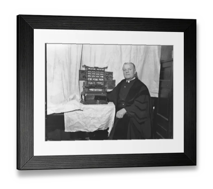 Framed Print : An antique Chinese cabinet, presented by Queen Mary for the Christmas sale in aid Framed Print : An antique Chinese cabinet, presented by Queen Mary for the Christmas sale in aid