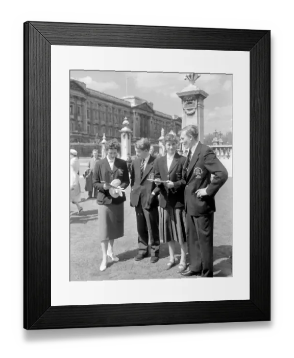 Framed Print : Buckingham Palace, London. mHis Royal Highness the Duke of Edinburgh presented plaque Framed Print : Buckingham Palace, London. mHis Royal Highness the Duke of Edinburgh presented plaque