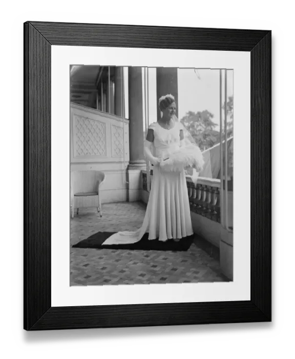 Framed Print : Betty Nuthall presented at Court. Betty Nuthall, the tennis player who is to take Framed Print : Betty Nuthall presented at Court. Betty Nuthall, the tennis player who is to take