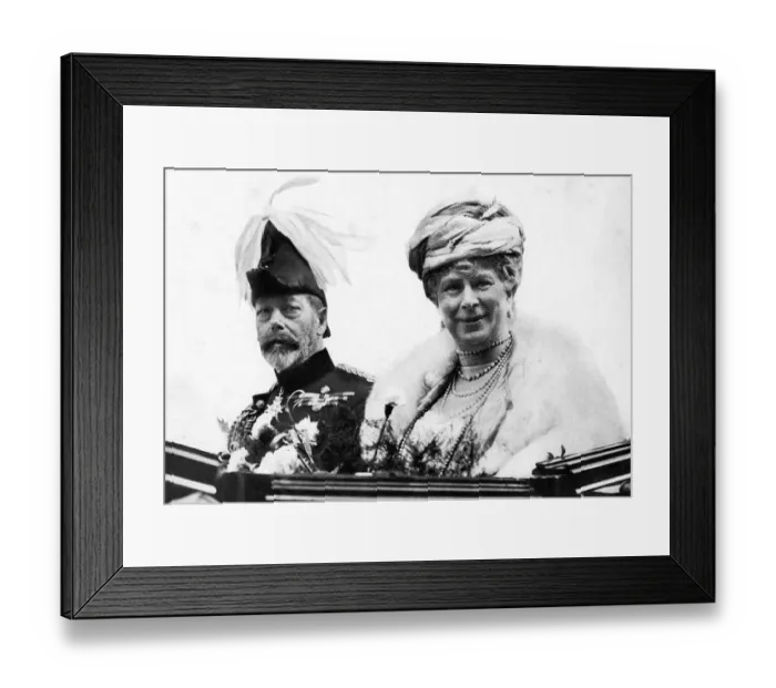 Framed Print : King George V and Queen Mary undated c. 1935