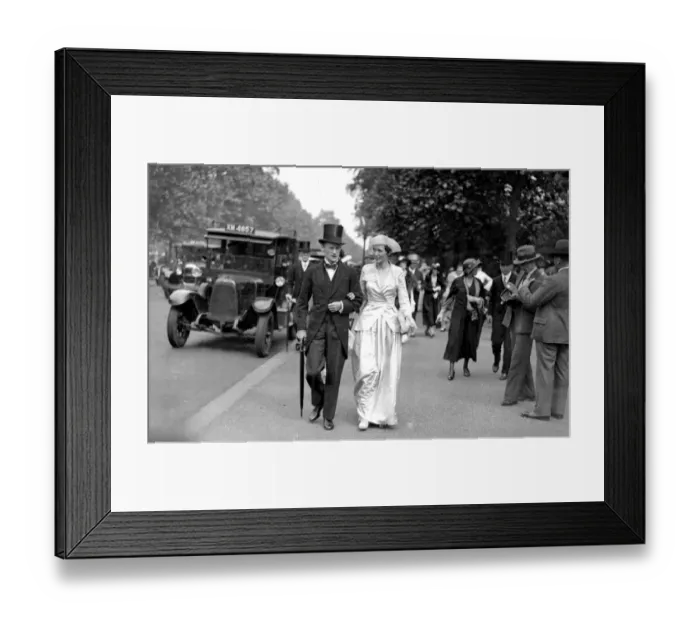 Framed Print : Guests arriving for the Royal Garden Party at Buckingham Palace. 21 July 1932 Framed Print : Guests arriving for the Royal Garden Party at Buckingham Palace. 21 July 1932