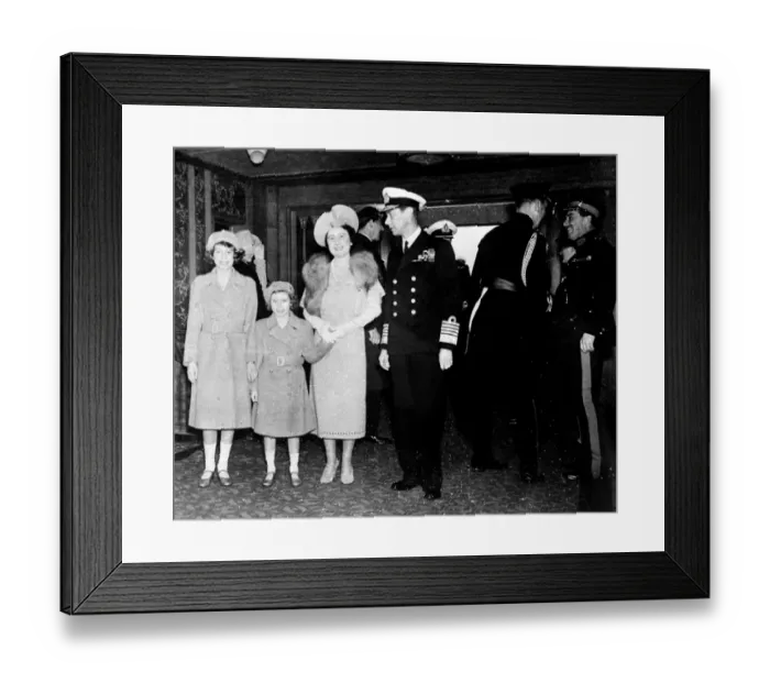 Framed Print : The Royal tour of Canada and the USA by King George VI and Queen Elizabeth, 1939 The King Framed Print : The Royal tour of Canada and the USA by King George VI and Queen Elizabeth, 1939 The King