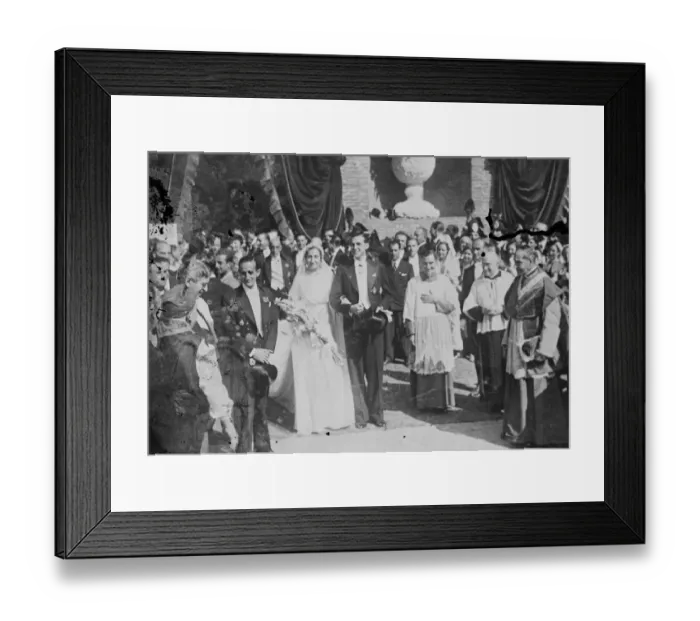 Framed Print : Royal wedding in Rome. Wedding of Infante Don Juan and Princess Marie Mercedes Framed Print : Royal wedding in Rome. Wedding of Infante Don Juan and Princess Marie Mercedes