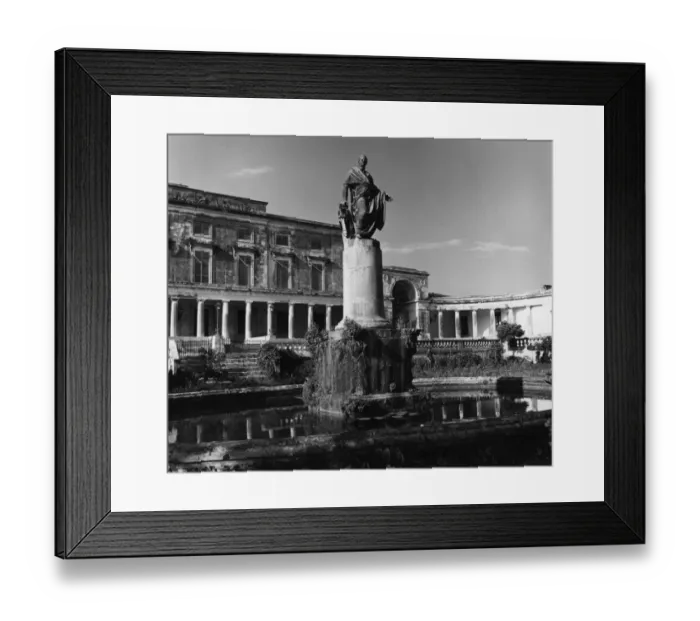 Framed Print : The Royal Palace on the Ionian island of Corfu. Built 1816, it was the former residence Framed Print : The Royal Palace on the Ionian island of Corfu. Built 1816, it was the former residence