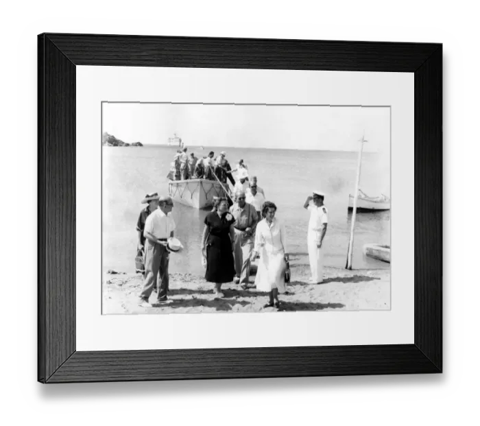 Framed Print : Seen landing at Sounion from the liner Argamemnon, in which members of European Framed Print : Seen landing at Sounion from the liner Argamemnon, in which members of European