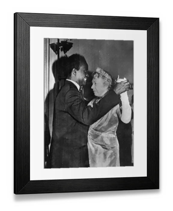 Framed Print : Kaundas Royal Dancing Parter President Kenneth Kaunda of Zambia is pictured dancing Framed Print : Kaundas Royal Dancing Parter President Kenneth Kaunda of Zambia is pictured dancing