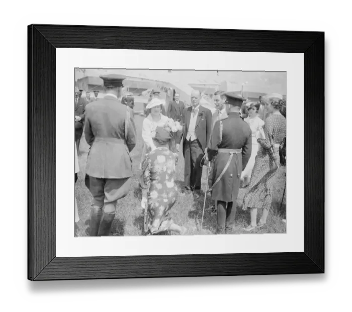 Framed Print : Duke and Duchess of York fly to Brussels for British week. 1 July 1935 Framed Print : Duke and Duchess of York fly to Brussels for British week. 1 July 1935
