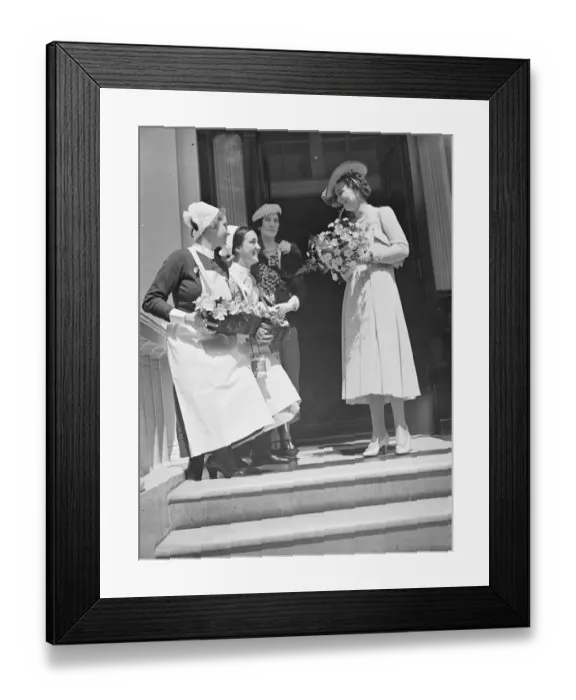 Framed Print : The Duchess of Kent, President of the Queen Alexandra Rose Day Fund, starts Framed Print : The Duchess of Kent, President of the Queen Alexandra Rose Day Fund, starts