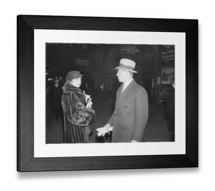 Framed Print : Prince and Princess Mdivani leave for India. 4 November 1934 Framed Print : Prince and Princess Mdivani leave for India. 4 November 1934