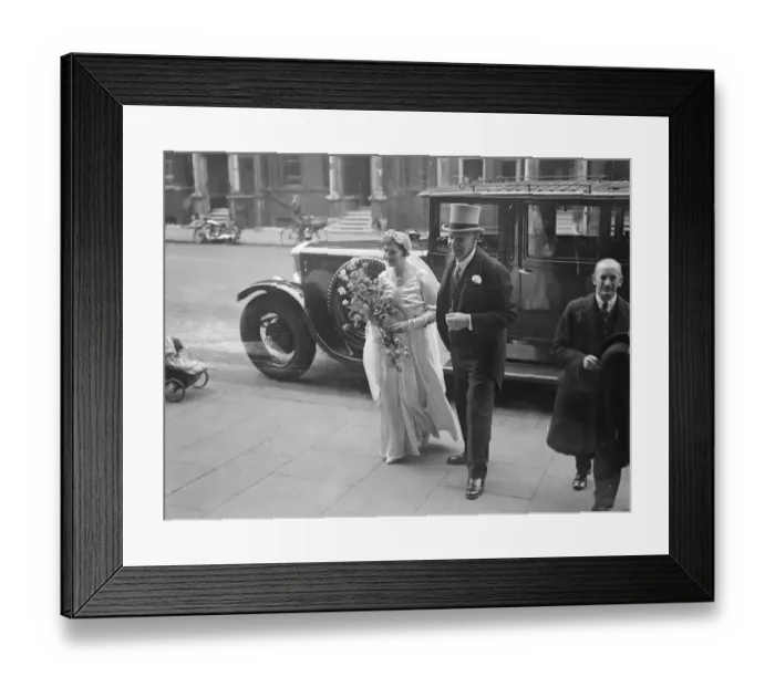 Framed Print : Scottish wedding in London. The marriage of Captain Walter Scott, Royal Corps of Signals