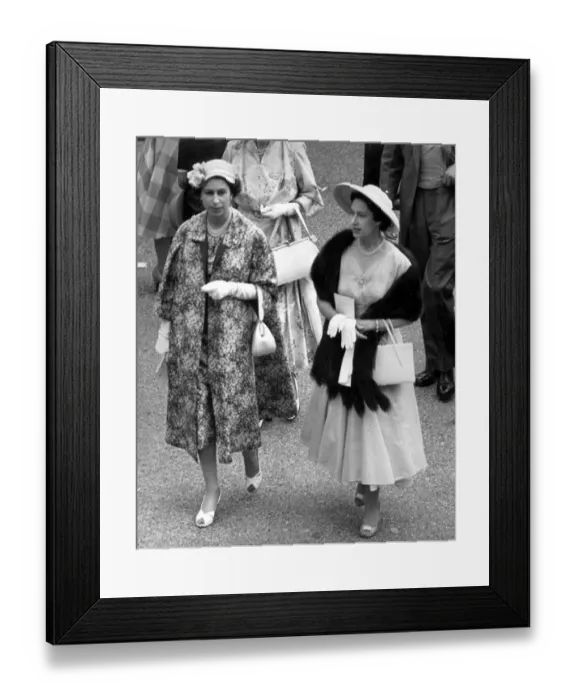 Framed Print : Her Majesty the Queen and Princess Margaret at Royal Ascot. 19th June 1957