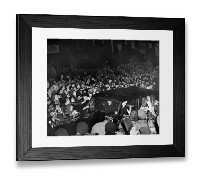 Framed Print : The Royal Wedding. H. R. H Princess Elizabeth and Duke of Edinburgh. Crowds rushed Framed Print : The Royal Wedding. H. R. H Princess Elizabeth and Duke of Edinburgh. Crowds rushed