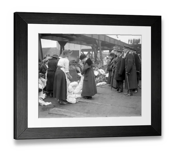 Framed Print : Royal visit to Immingham Docks. Their Majesties watching girls making mine nets