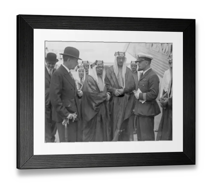 Framed Print : The Emir Saud, who is visiting England for the first time. Photo shows; Emir Framed Print : The Emir Saud, who is visiting England for the first time. Photo shows; Emir