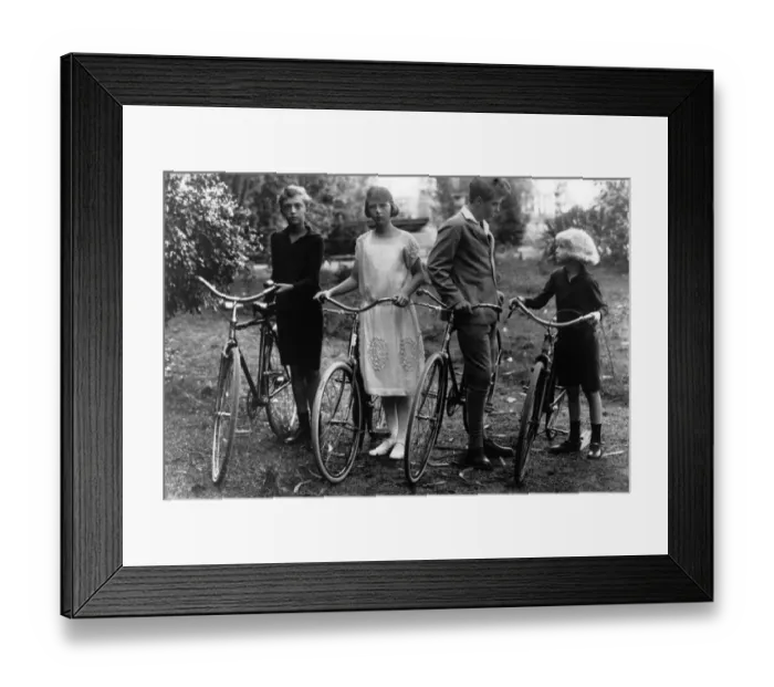 Framed Print : At the Villa Lequeitio, Spain are LtoR - Archduke Robert, the Archduchess Adelaide Framed Print : At the Villa Lequeitio, Spain are LtoR - Archduke Robert, the Archduchess Adelaide