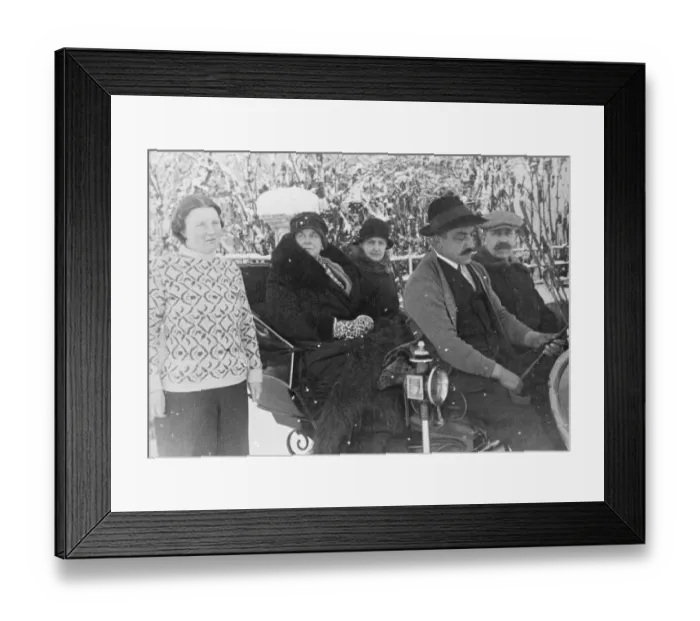 Framed Print : Queen Wilhelmina of Holland and Princess Juliana at Unterwasser. The Queen of Holland Framed Print : Queen Wilhelmina of Holland and Princess Juliana at Unterwasser. The Queen of Holland
