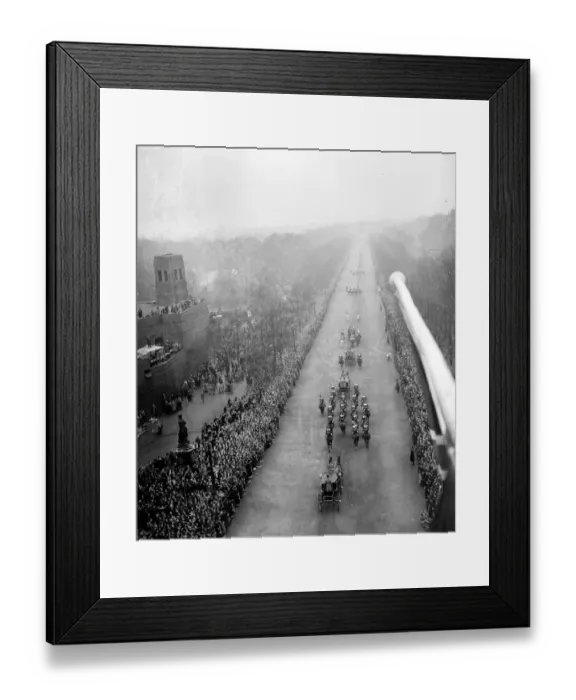 Framed Print : Royal Wedding. H. R. H Princess Elizabeth and Duke of Edinburgh. The entire procession Framed Print : Royal Wedding. H. R. H Princess Elizabeth and Duke of Edinburgh. The entire procession