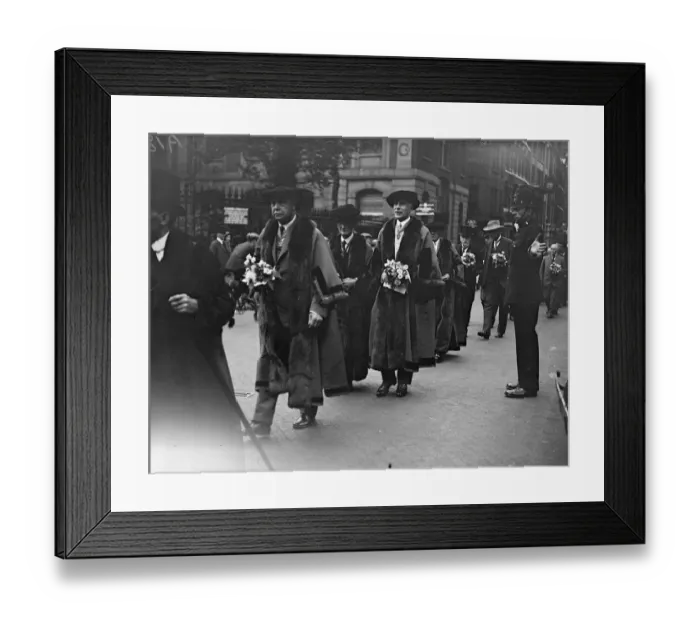 Framed Print : Earl of Athlone takes part as Vintners procession takes place with ancient ceremony Framed Print : Earl of Athlone takes part as Vintners procession takes place with ancient ceremony