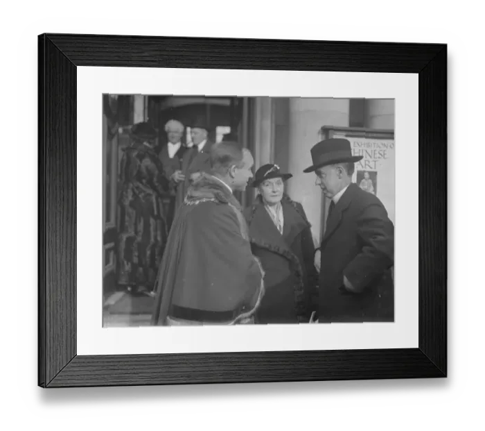 Framed Print : Dignitaries in Eltham chat after the reading of the Royal Proclamation of the accession