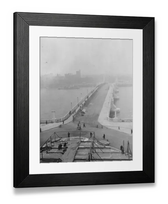 Framed Print : Erecting stands and Royal Enclosure for new Lambeth Bridge opening by King Framed Print : Erecting stands and Royal Enclosure for new Lambeth Bridge opening by King