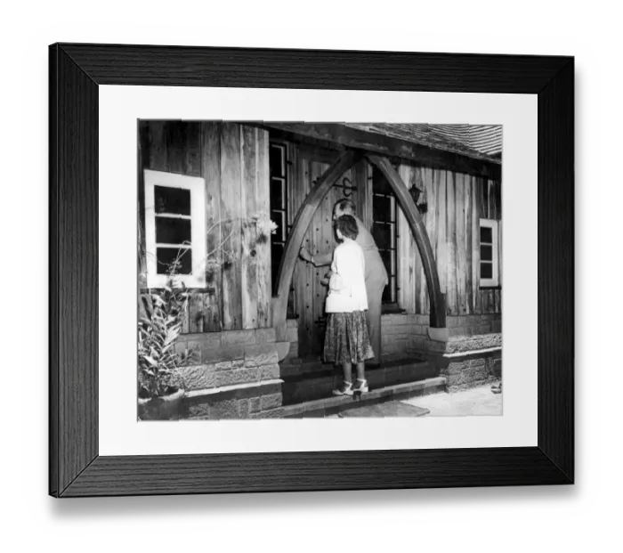 Framed Print : Princess Elizabeth opens the door of the Royal Lodge, Sagana-wedding present