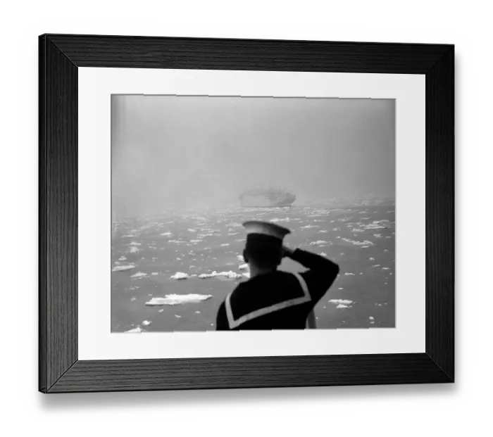 Framed Print : The Royal tour of Canada and the USA by King George VI and Queen Elizabeth 1939 - rough weather fog Framed Print : The Royal tour of Canada and the USA by King George VI and Queen Elizabeth 1939 - rough weather fog