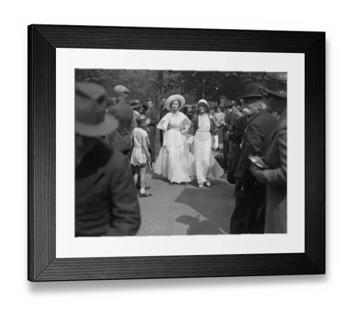 Framed Print : Nine thousand guests at royal garden party at Buckingham Palace. There were about Framed Print : Nine thousand guests at royal garden party at Buckingham Palace. There were about